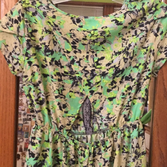 Cute summer dress - Picture 2 of 3